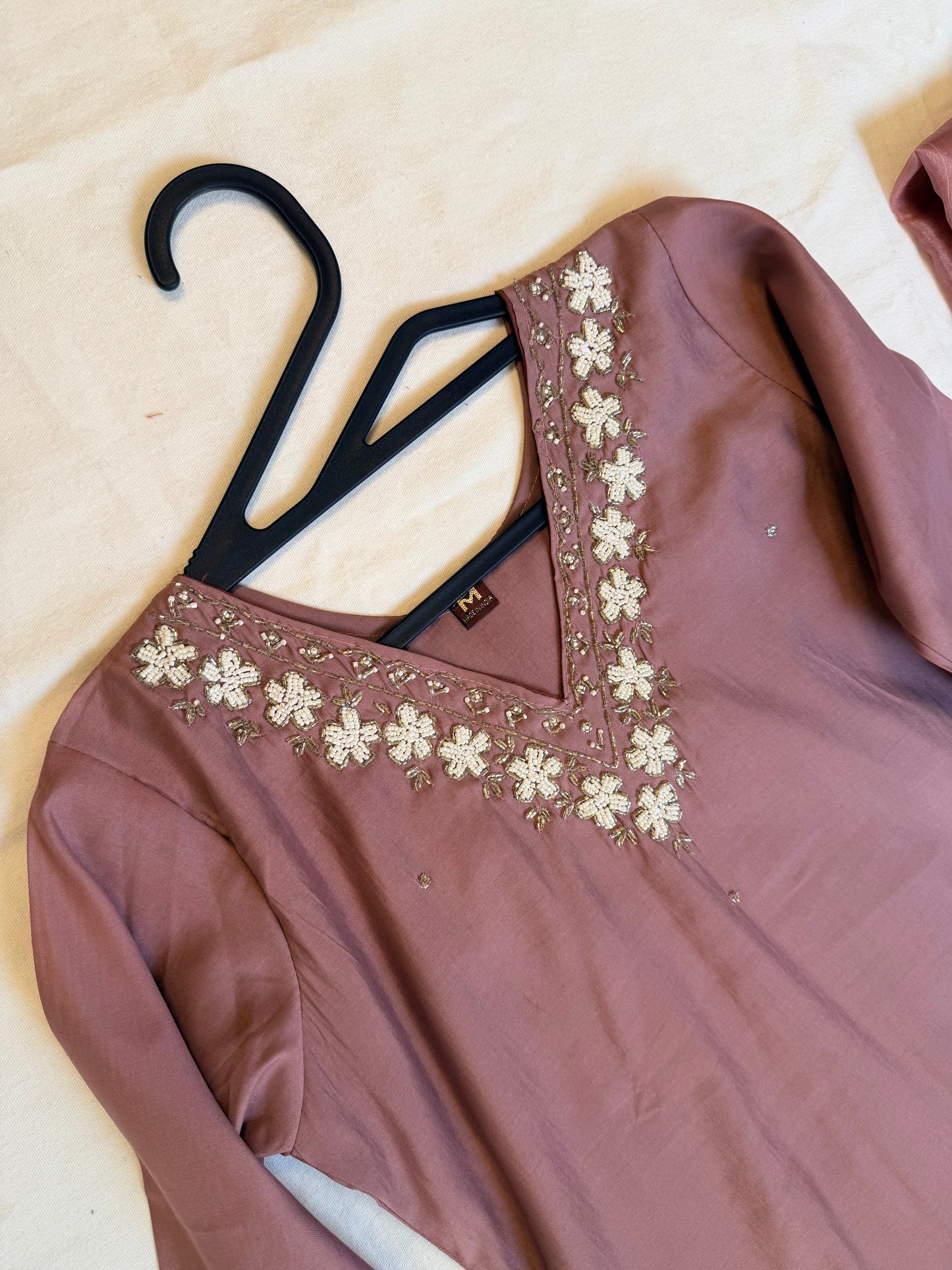 Mauve dress with embellishments - M Size
