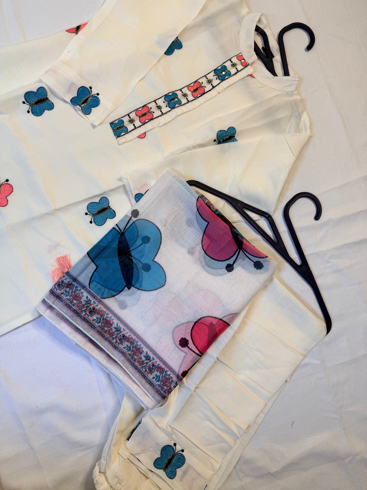 Butterfly pattern white kurta set
